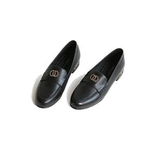 將圖片載入圖庫檢視器 Chain embellished leather loafers WOMEN SHOES UKKU Studio 35 Black w/buckle 
